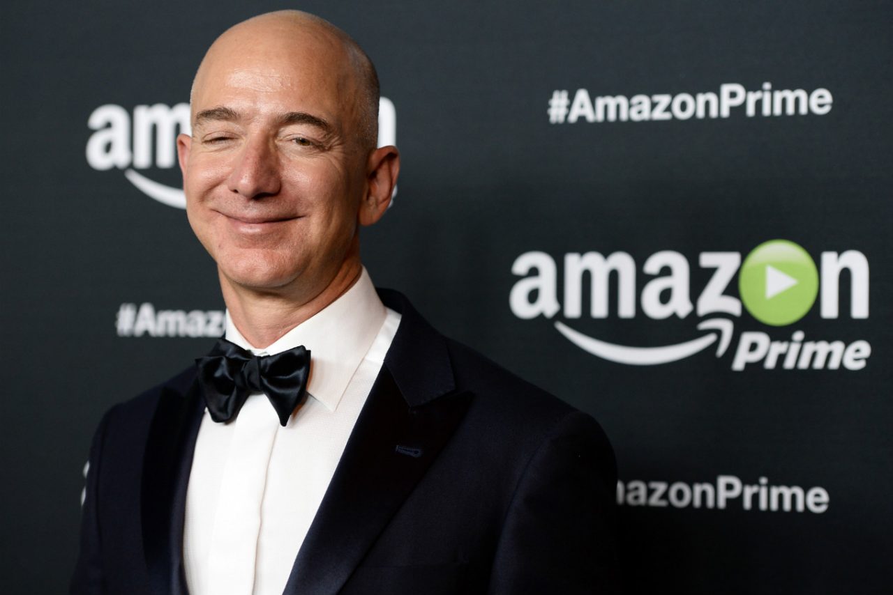 Dacă ai fi investit 1.000 $ „când trebuia” în Amazon, acum erai milionar