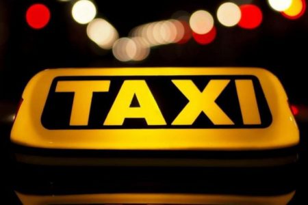 Cum încearcă iTaxi să soluționeze insuficiența mașinilor de taxi în Chișinău