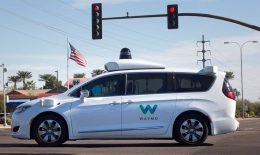 (video) Google a lansat primul serviciu de taxi fără șofer în SUA