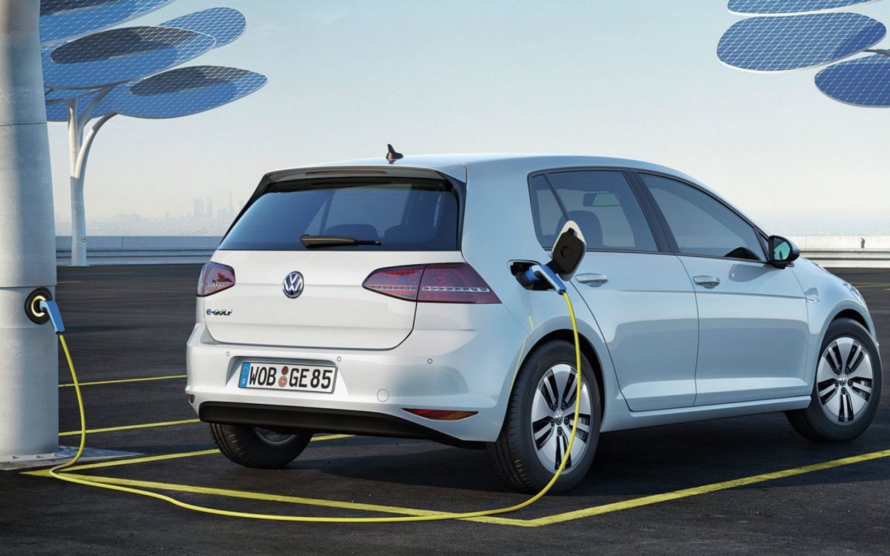 Volkswagen renunţă definitiv la motoarele diesel / benzină şi trece pe electrice